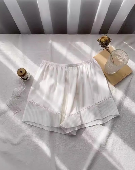 Pants anti-glare female summer can be worn outside the thin section of breathable loose ice silk bottoms shorts ruffled lace does not roll edge